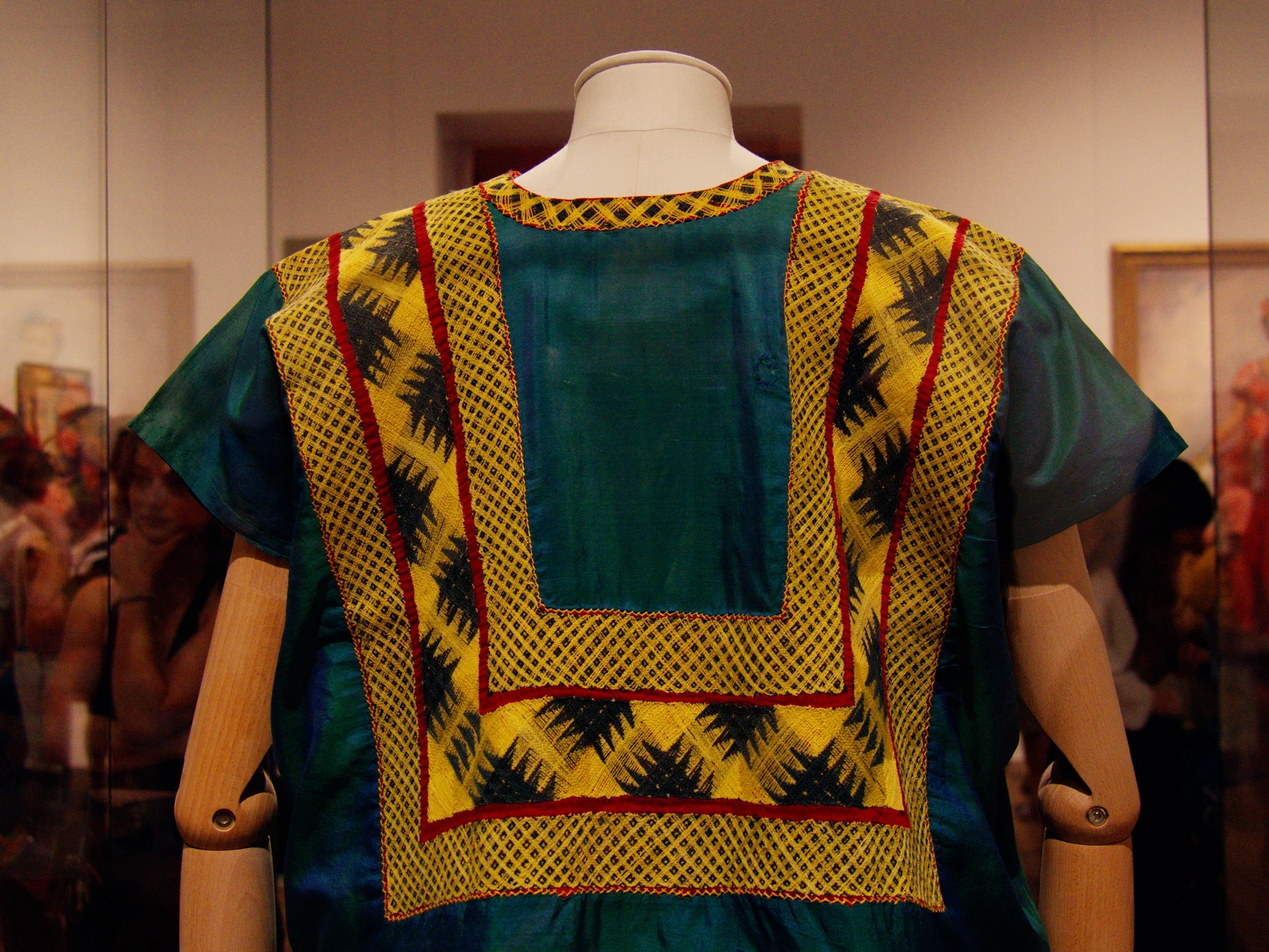 Frida’s traditional costumes on display